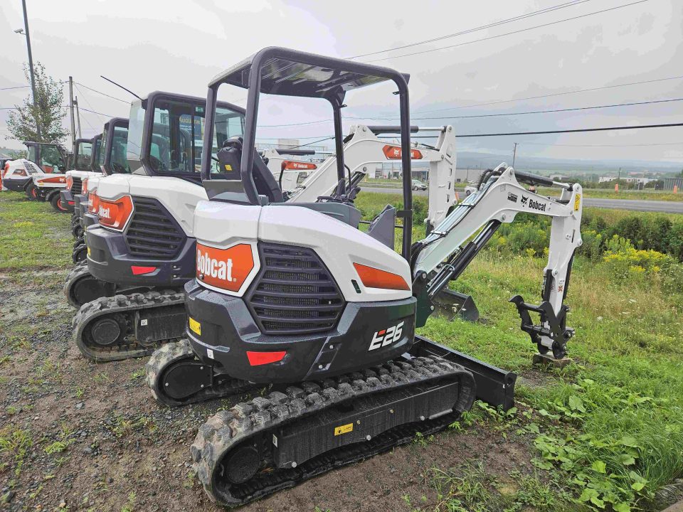 Bobcat E26